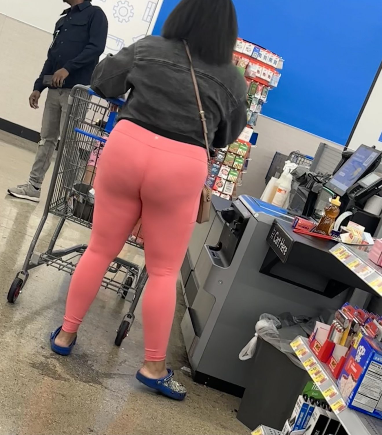 Think Booty Ebony in pink leggings (Thong) #jbighldZ
