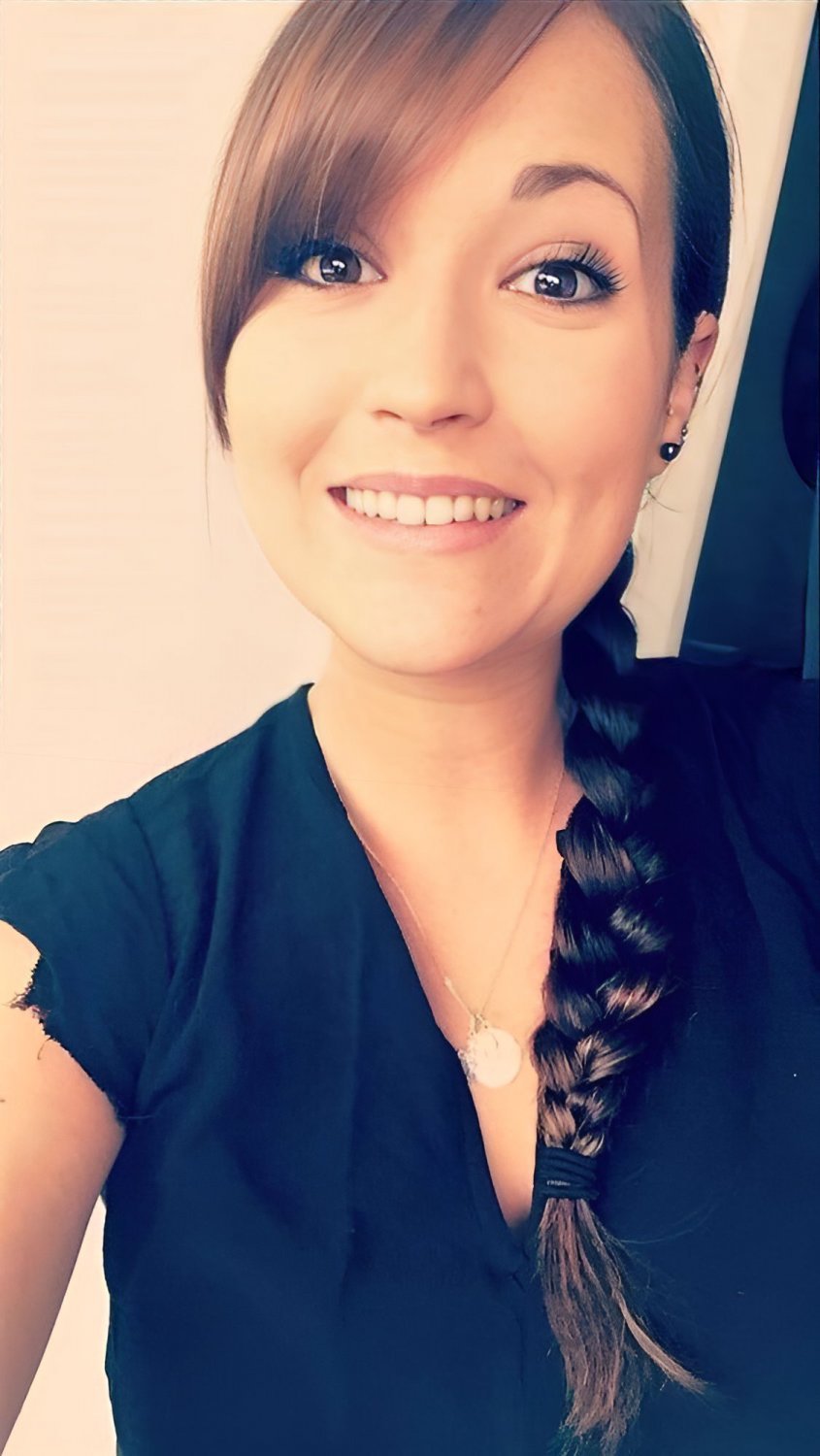 Melanie: French slut 25yr with big tits #JsgyNyRA
