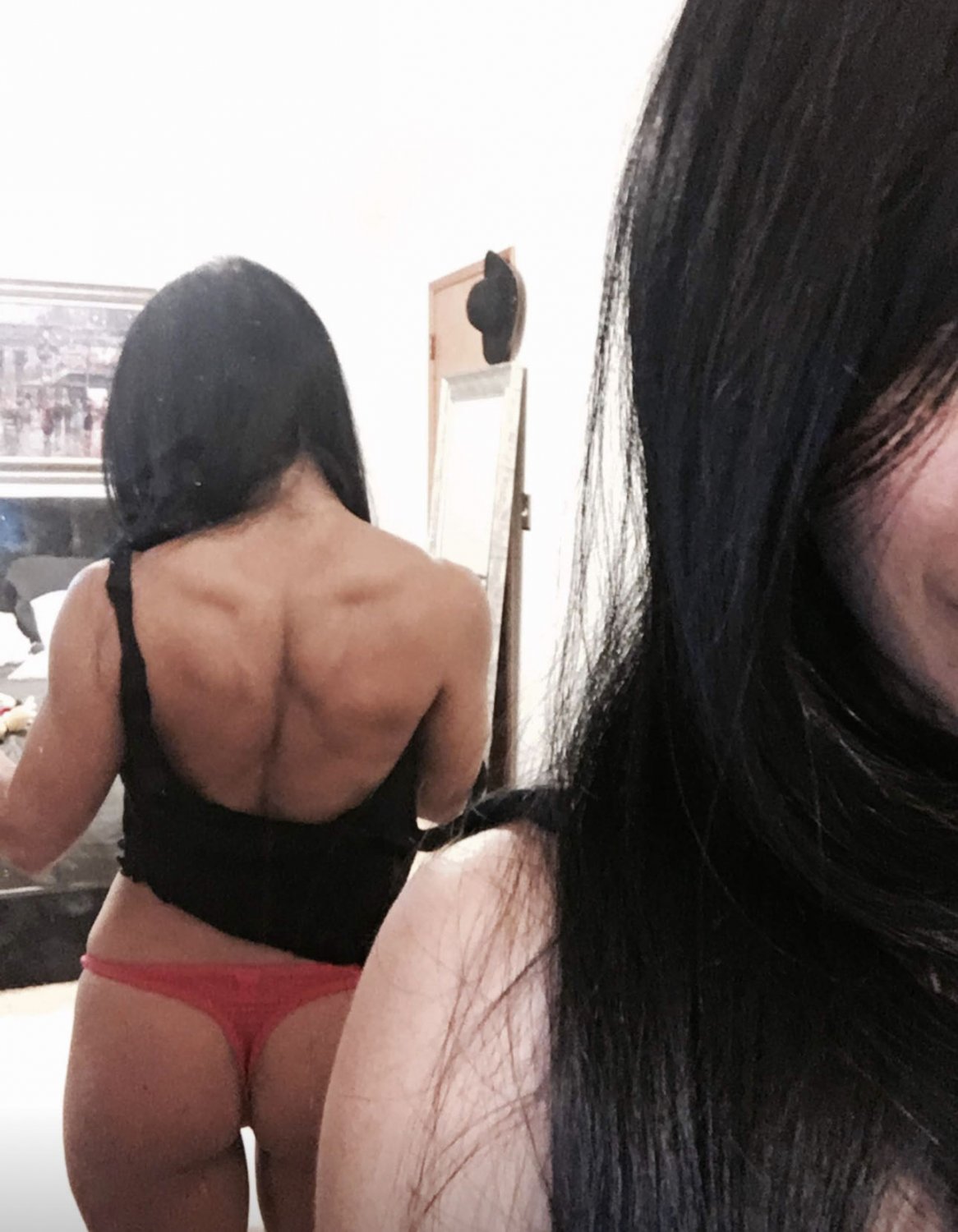 jt1lcf2s User submission: Gorgeous Persian hotwife #JT1lCf2S