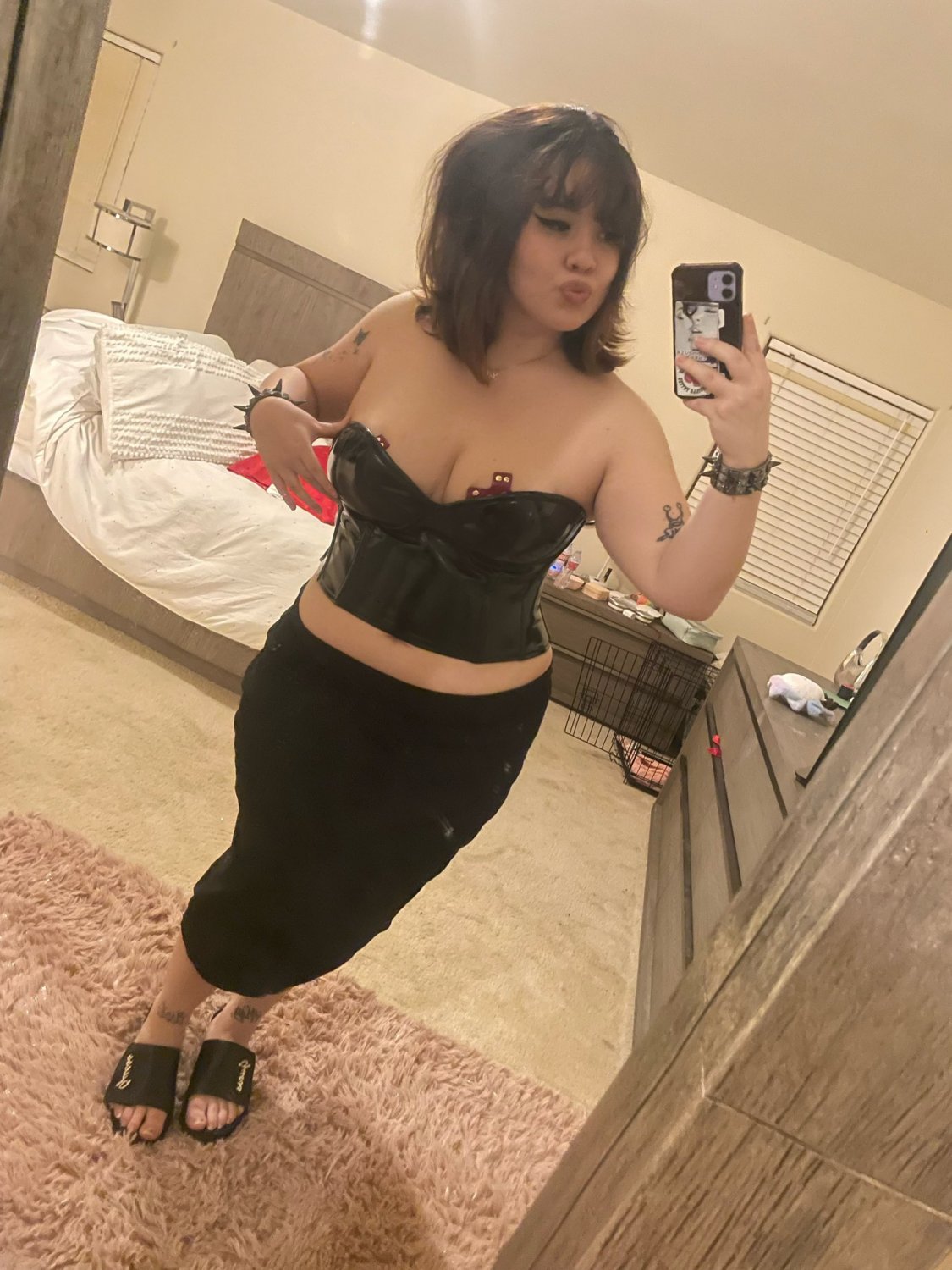 Pretty little thick thing #JwbH9S6q