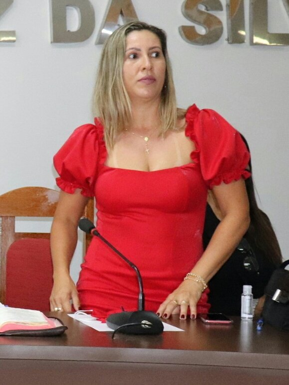 Brazilian councilor of the municipality leaked video masturbating her juicy pussy. (Vereadora) #K5hURs1J