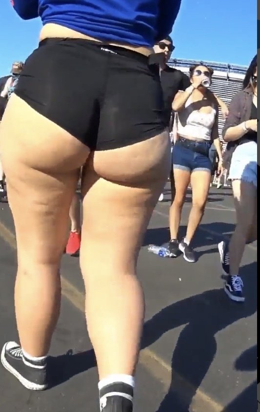 Upskirt #kAS9Bugq