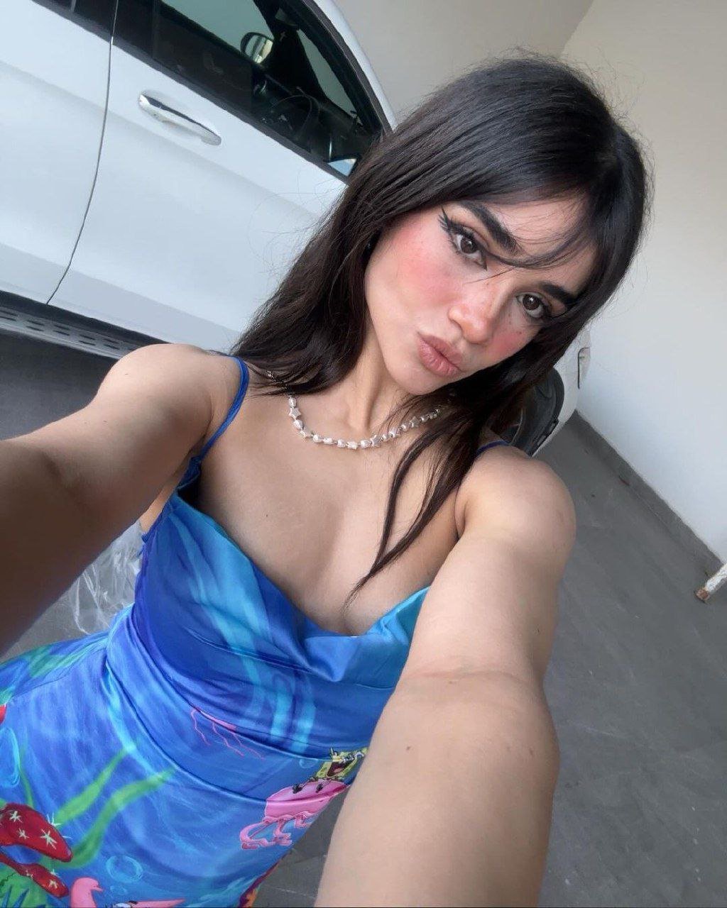 Alana Flores (2) #KcXda3nT