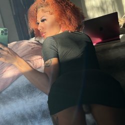 Cute & sexy ebony