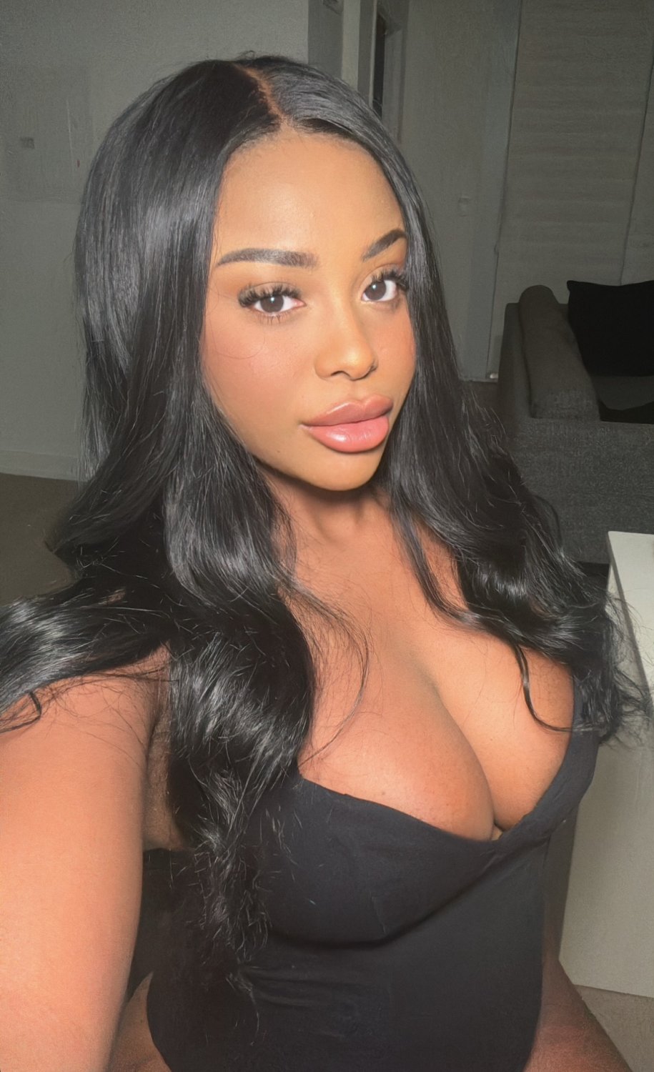 Busty niggas tit fat is spilling out #Ktjng68H