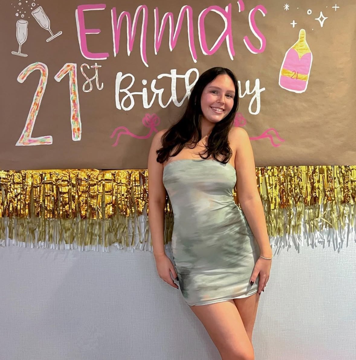 College slut Emma really knows how to ride a cock #LBaiy3K2