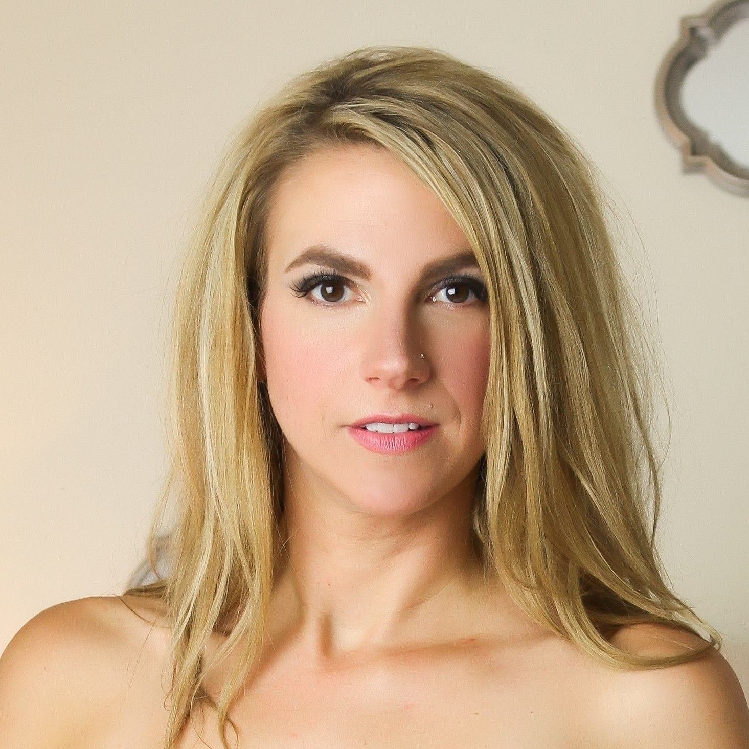 Lindsay and Michael T MD boudoir #lDgkS2Oe