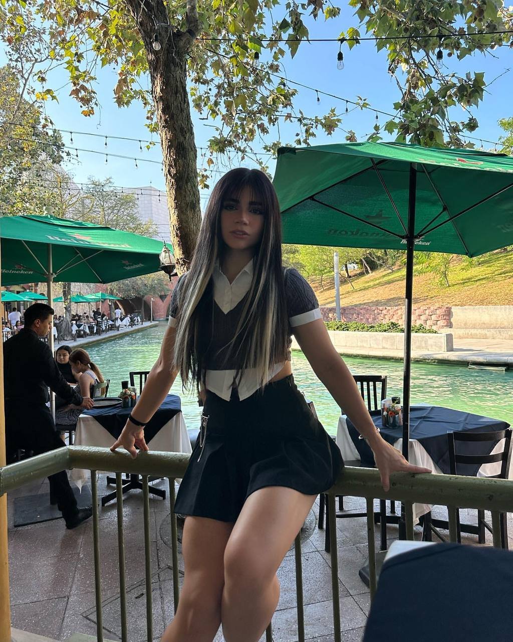 Alana Flores (1) #lLlgU2Ay