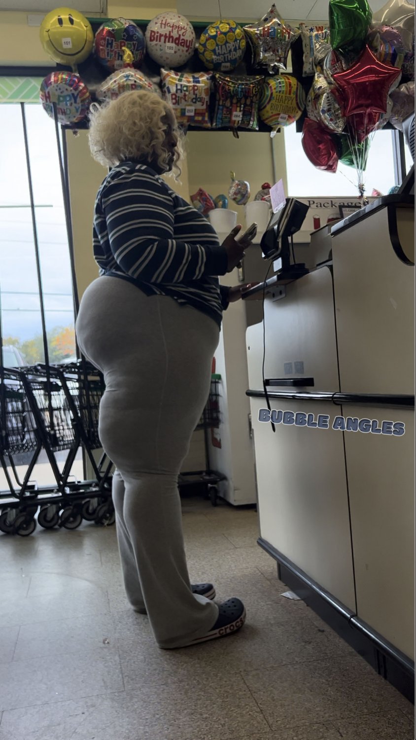 Thick granny #llsuzslB