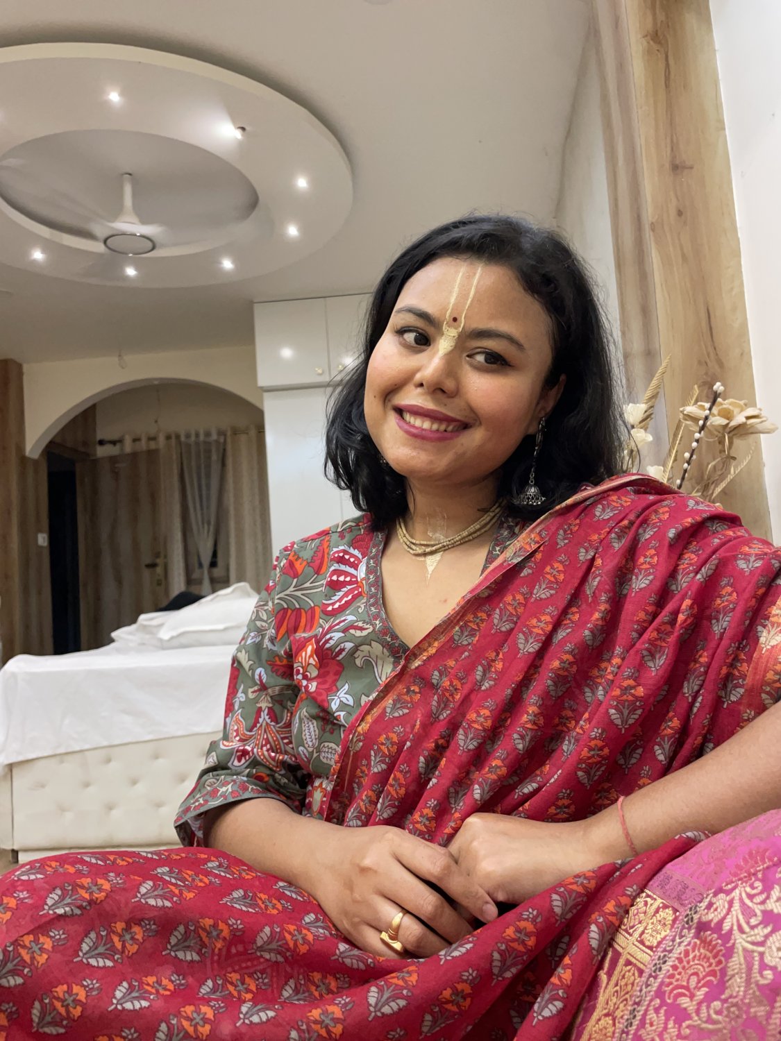 Beautiful Indian Devotee Women #lmw4D6at