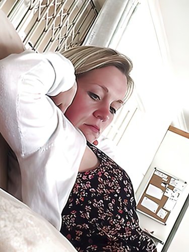 UK Mum Carrie Naked #LOBtdnP5