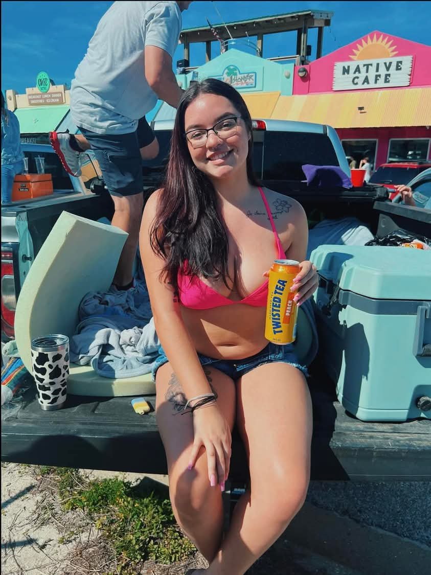Hot busty Latina slut #LR6G0AjD