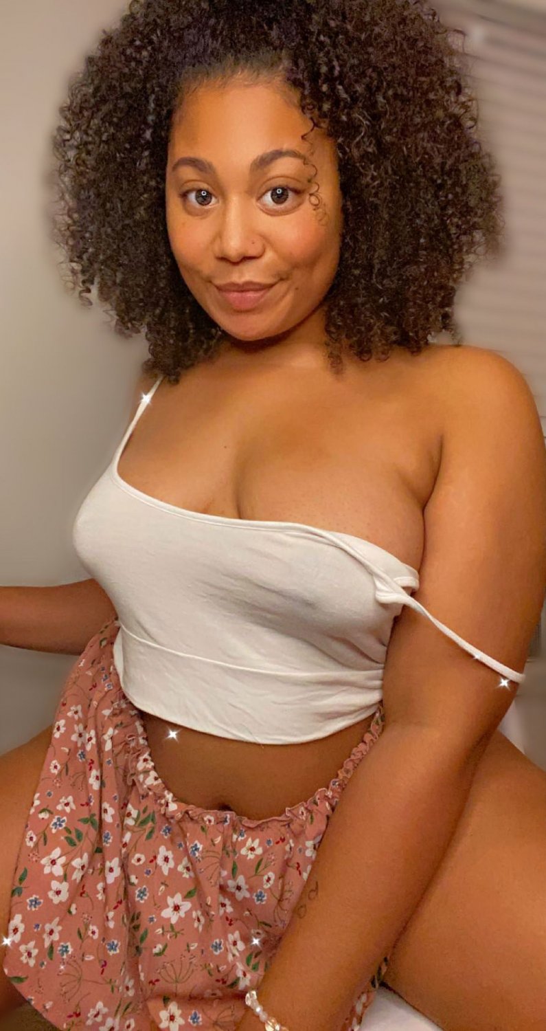 Naughty lil bitch Pt 1 (photos) #lWLRjLQH