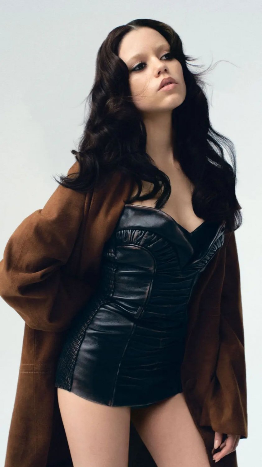 Jenna Ortega gorgeous...new stunning video and photos #lYboVdMO