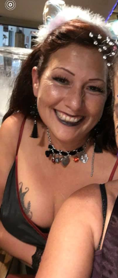 Gorgeous sexy milf latina chola mom #M8CbMy5X