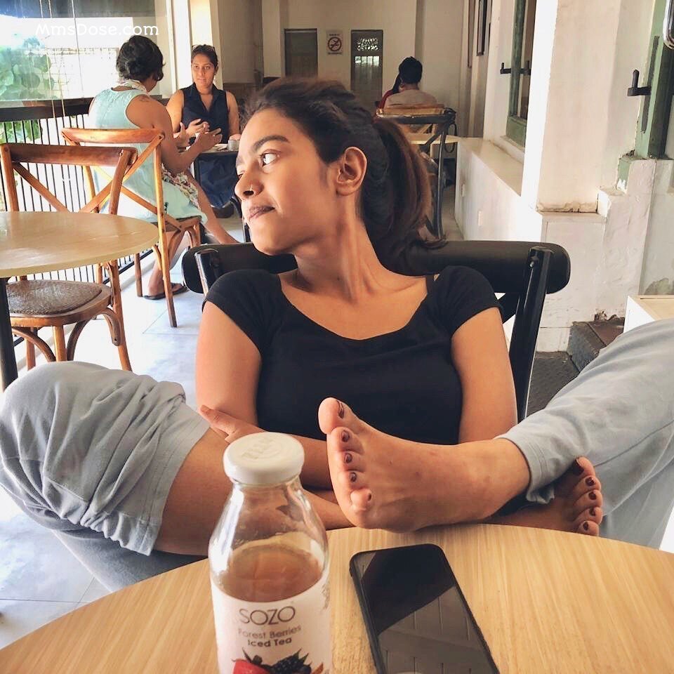 Indian teen girl give awesome blowjob #mbRcMEDc