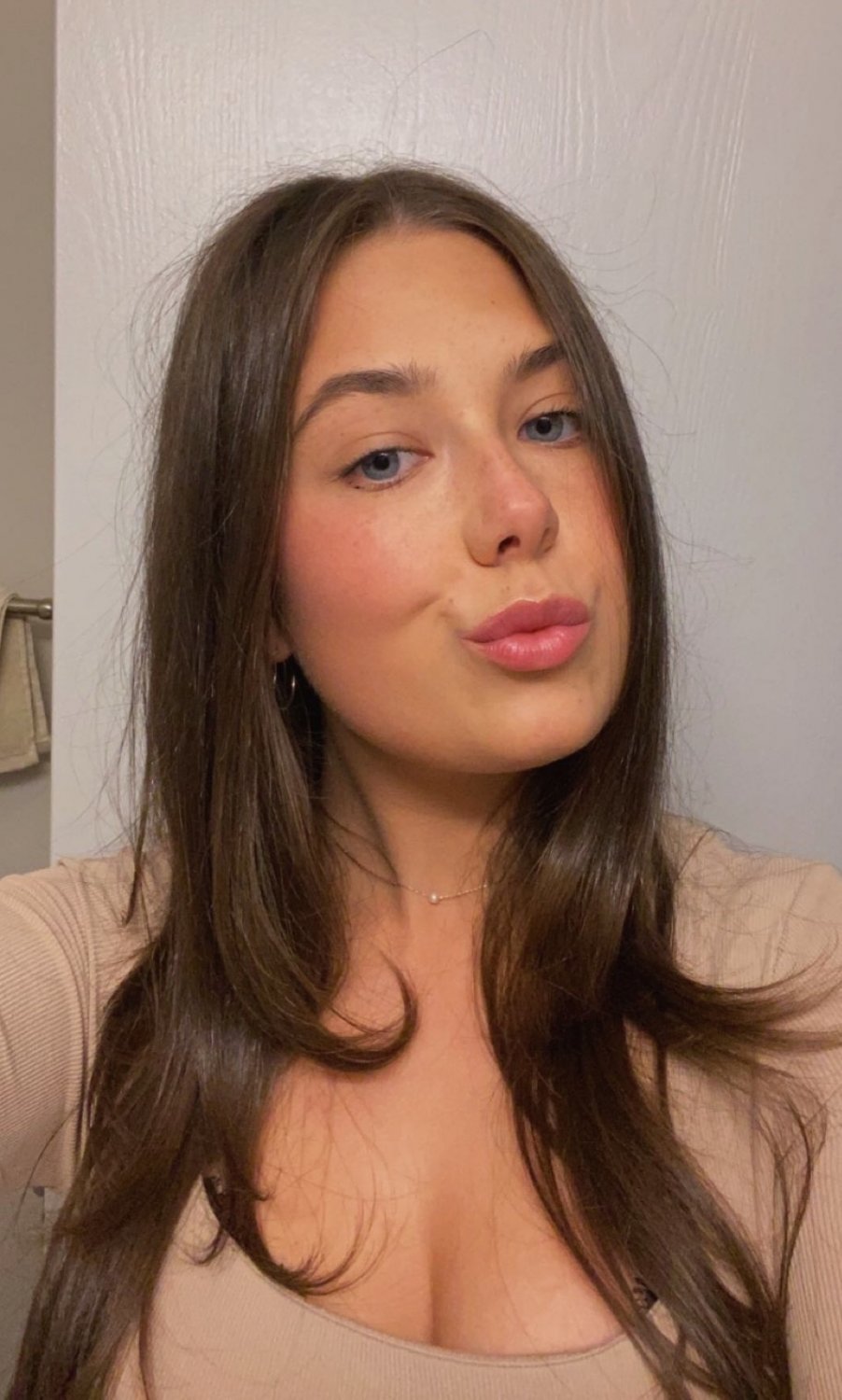 Sexy big tit college teen Elizabeth #mD6YbRdf