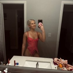 sexy tanned blonde bubble butt teen