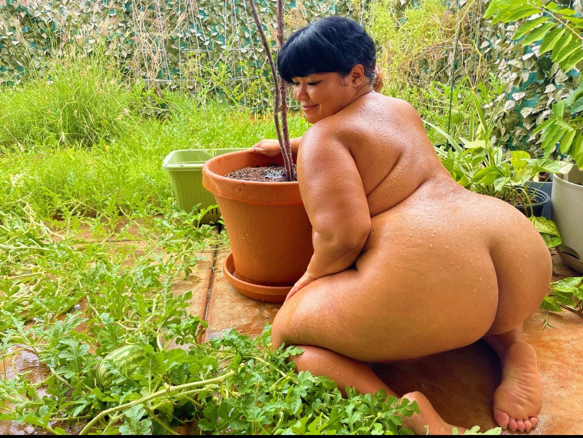 Are you into cute Thicc Bbw Asians or nah? #Mjahw8y3