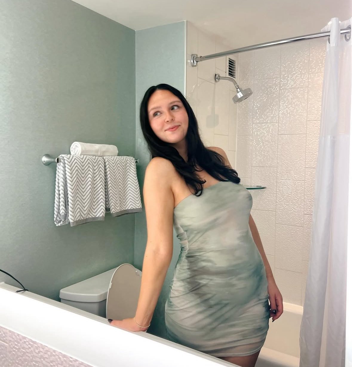 College slut Emma really knows how to ride a cock #mUALJD1H