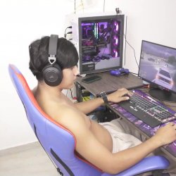 Mishell’s bj surprises Chico, her gamer lover, in a XXX scene!