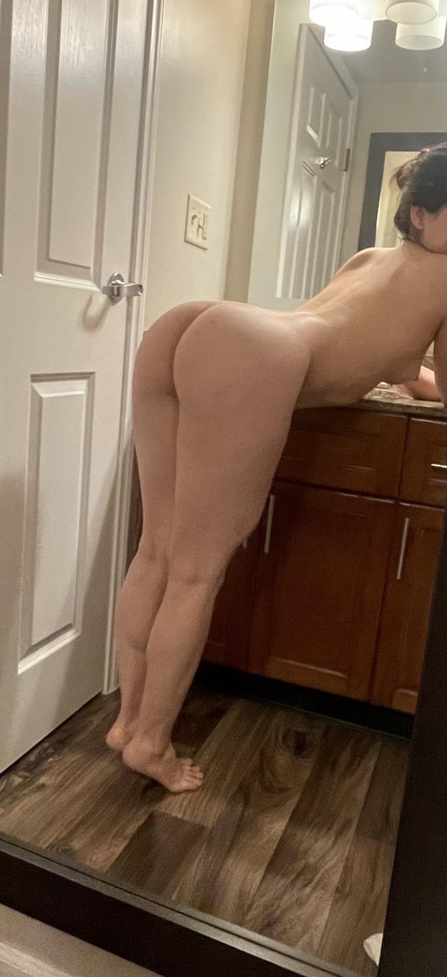 Sexy slut Lily gets naked #N0VgBO5m