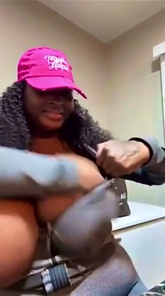 Humongous Birthday Titty Flash #N1CBBzxD