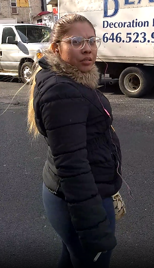 Sexy smoker creepshot exhale LATINA #n1DiwPq6