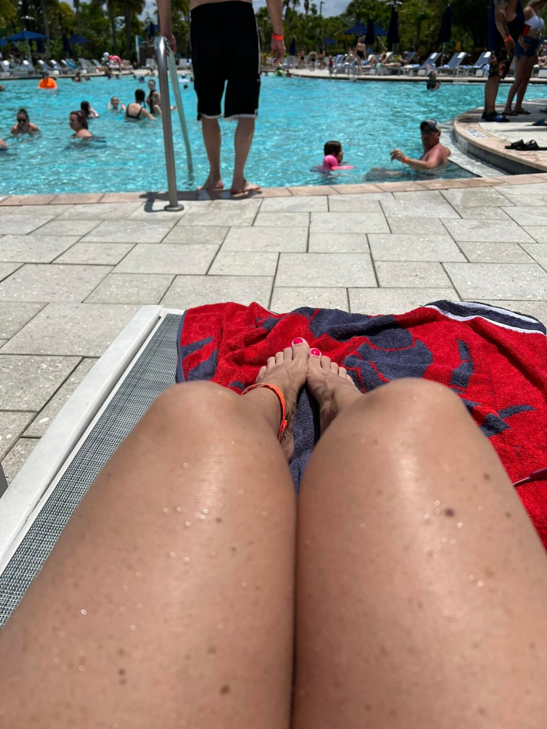 Legs #nQuA7VRh