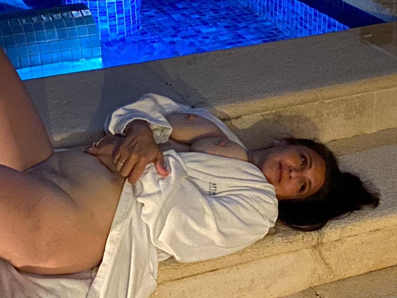 Ali - Plump But Sexy US Milf.    (nud) #nUtjckjj