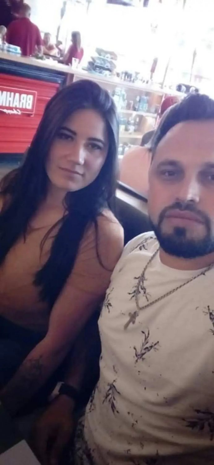 Corno quer que avaliem sua esposa. E quer saber se alguém consegue achar a rede social dela rsrsrs #NvrsEbRa