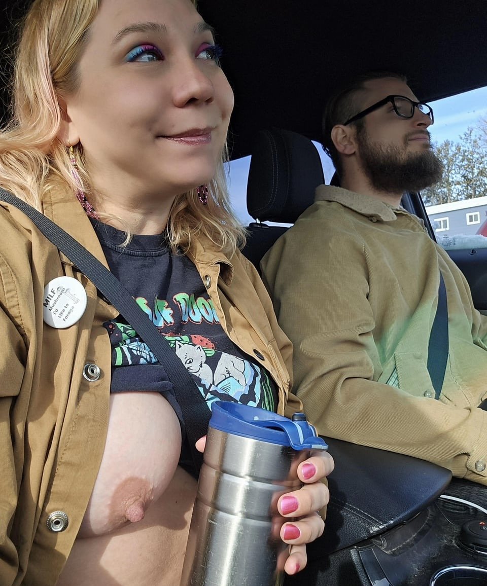 She loves her coffee and beer #oE9subqG