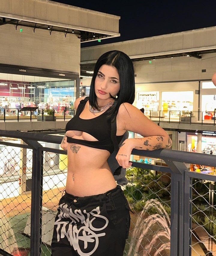 Seriberio...que gata , linda e muito gostosa #OGzgKul7