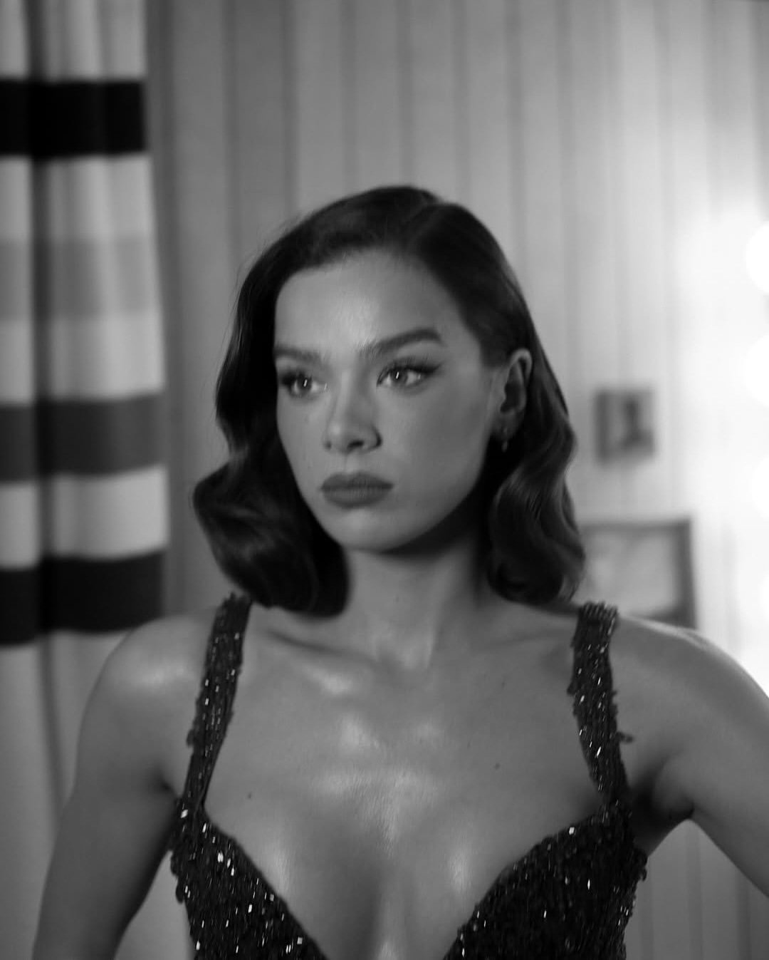 Hailee steinfield #Oiu56LYz