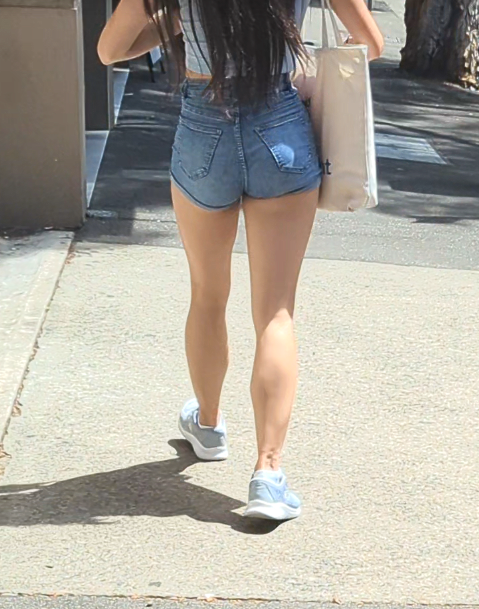 I LIKE SHORTS... #ORy3qAV5