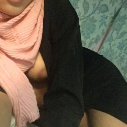 Stunning malay teen 💖