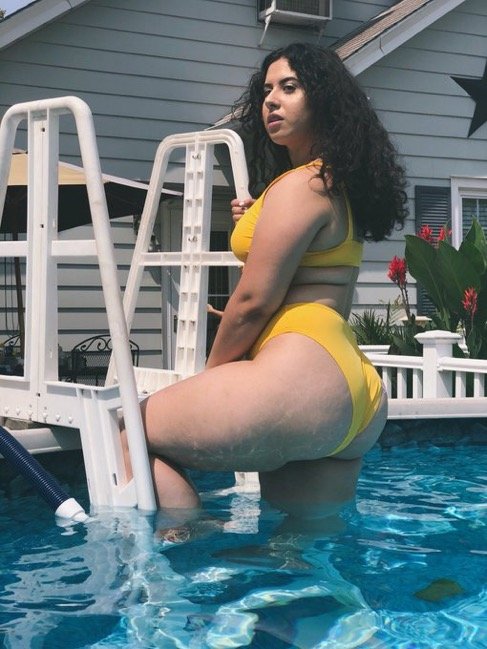 Thick latina #qHOxlnUJ