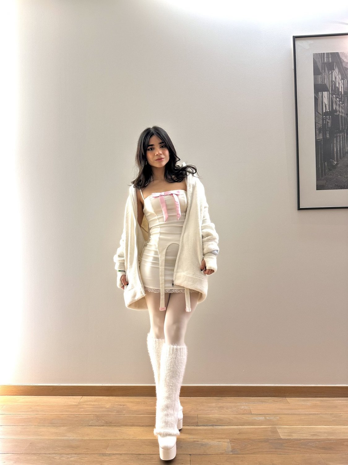 Alana Flores (2) #QkpRQxUg