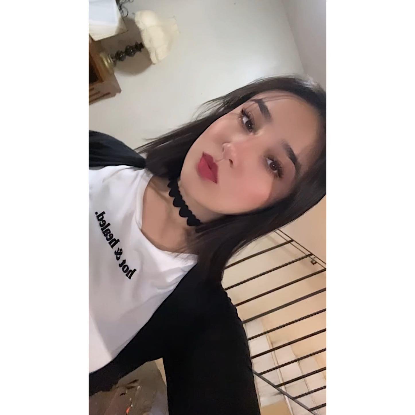 Andrea #QMWmNbHJ