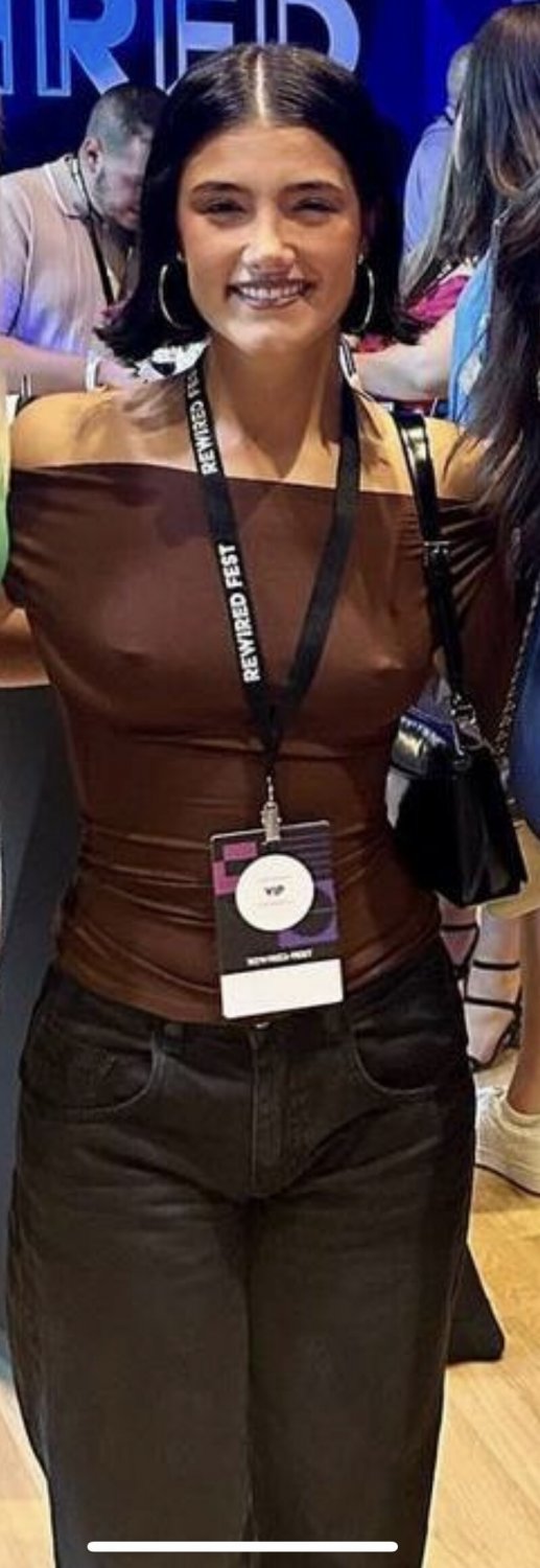 qrmzceax Charli D'amelio Hot Pics and Videos #QRMzCEAX