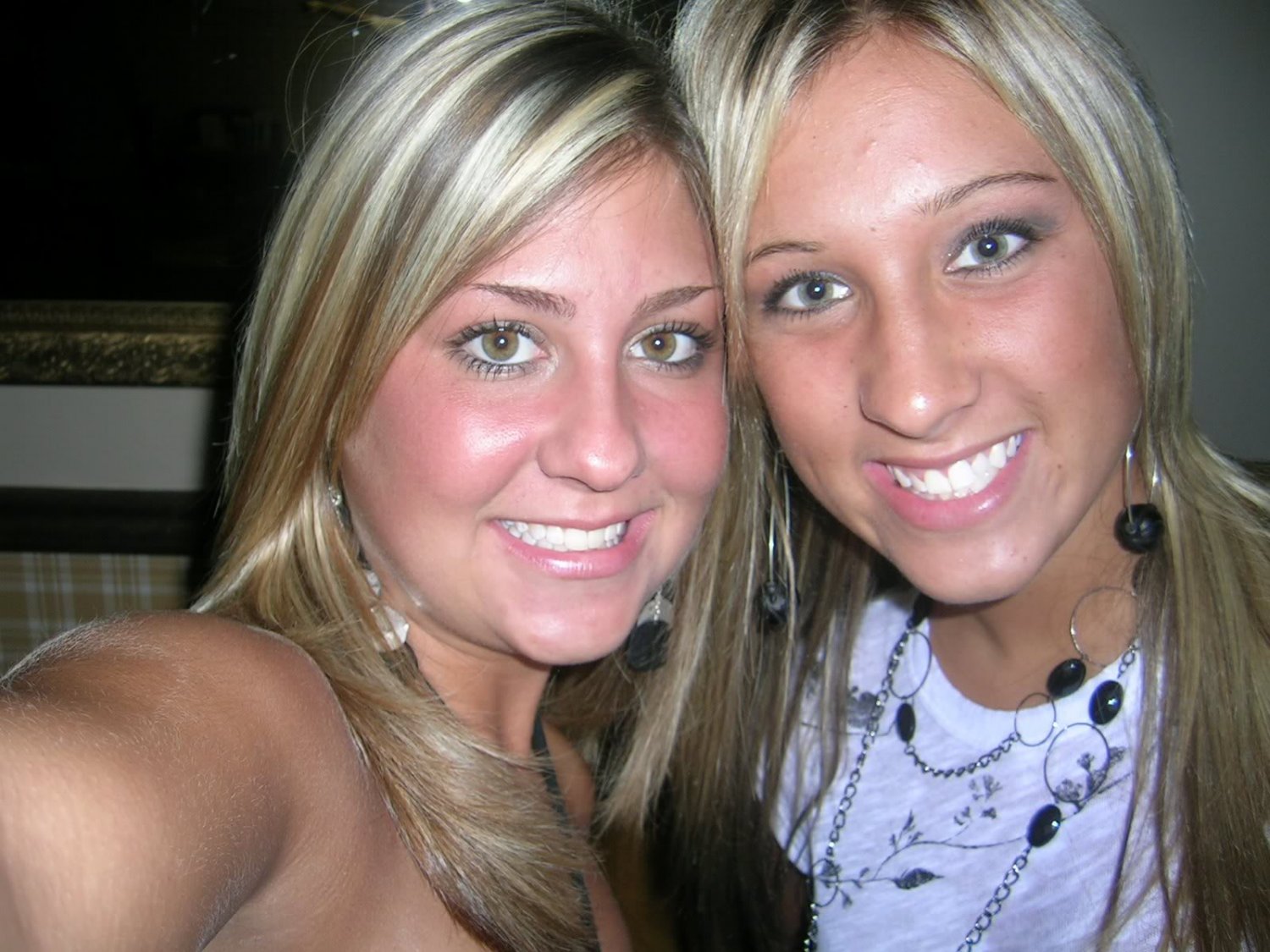 WS Potty Hotties 2011-09-07 (perfect example of how blondes have more fun) #qzmLPgdP