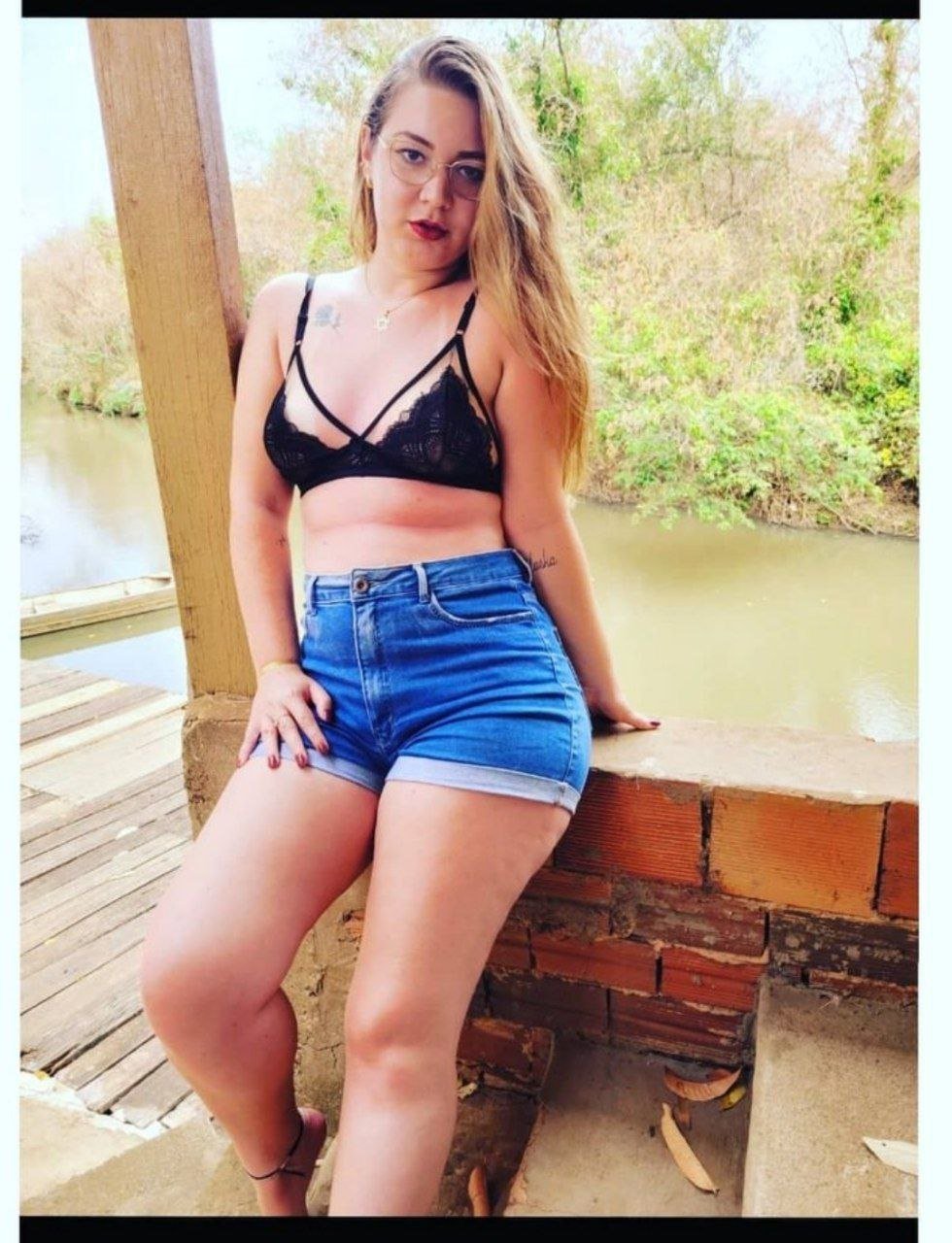 Novinha gostosa,quiser vazar esposa, namorada ou amiga no sigilo vem PV #rK4Ulzkz