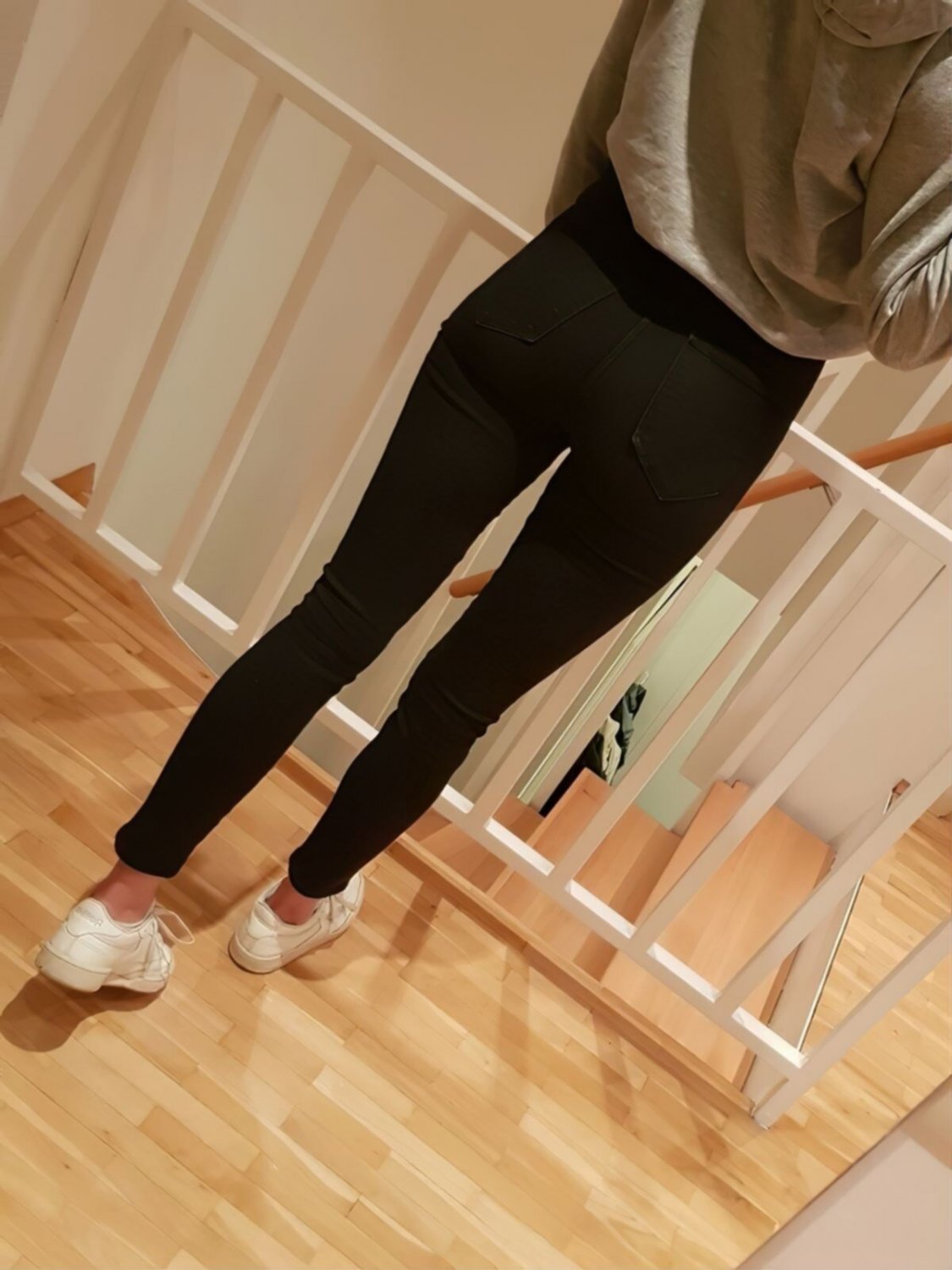 My sexy leggings ass #RKC71h0B