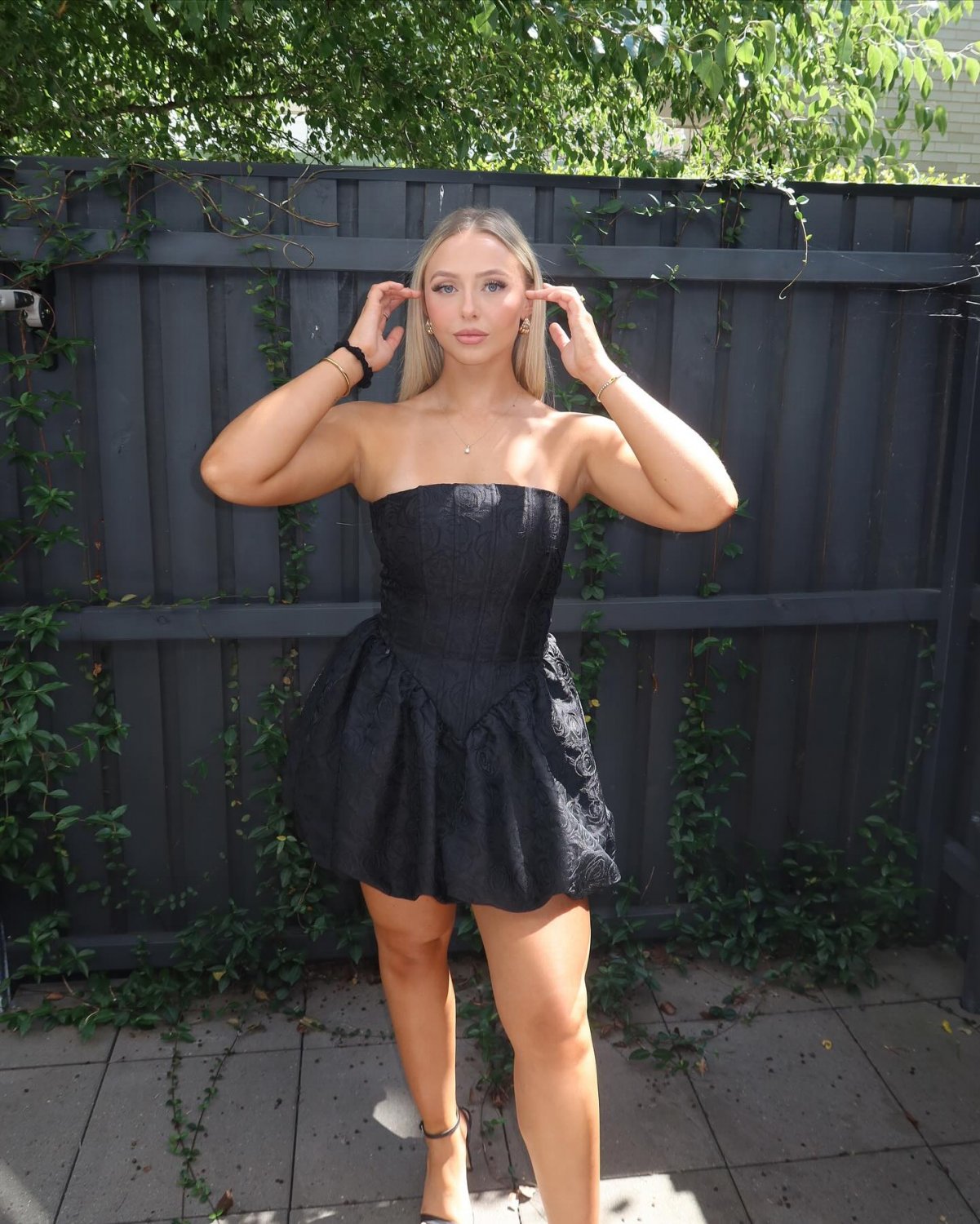 Sexy australian PAWG teen Mieke #Rm2coSW3