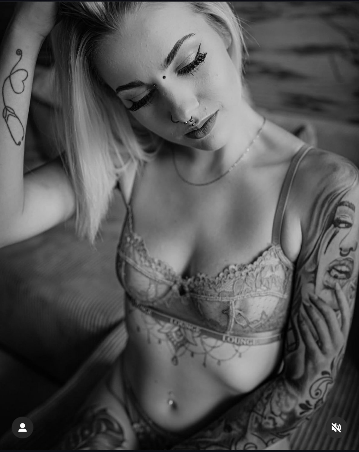 Nadine Boudoir #Rncg1uiE