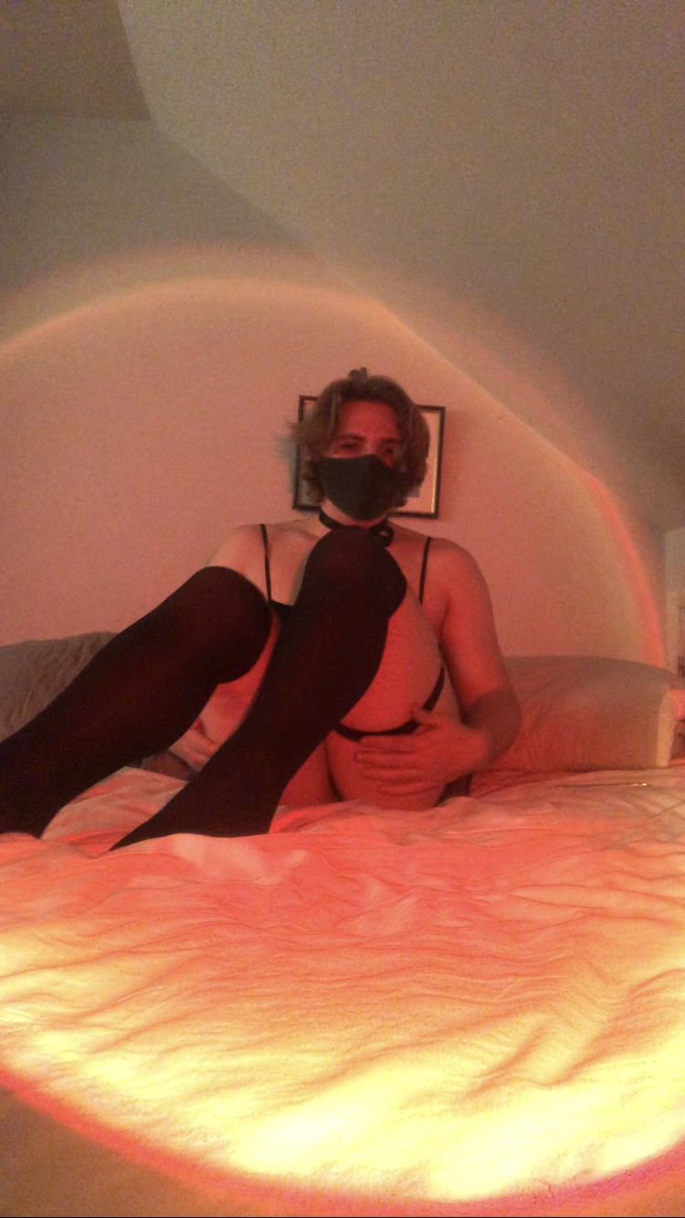 rr8nacji Sophie loves Exposure & getting dirty messages. Tell her how you would use her -kik: sissy_sophiex - #RR8naCjI