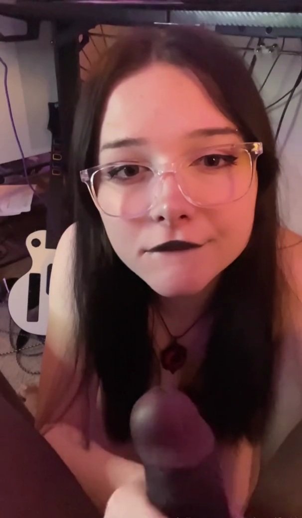 rsl2pueb TS Goth Wants Gamer Daddy's Dick #rsL2pueB