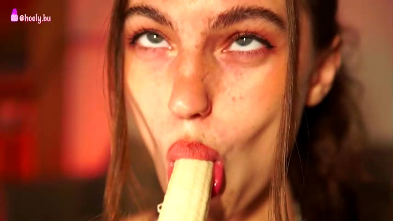 Hoolybunny Banana Blowjob #s8If47fc
