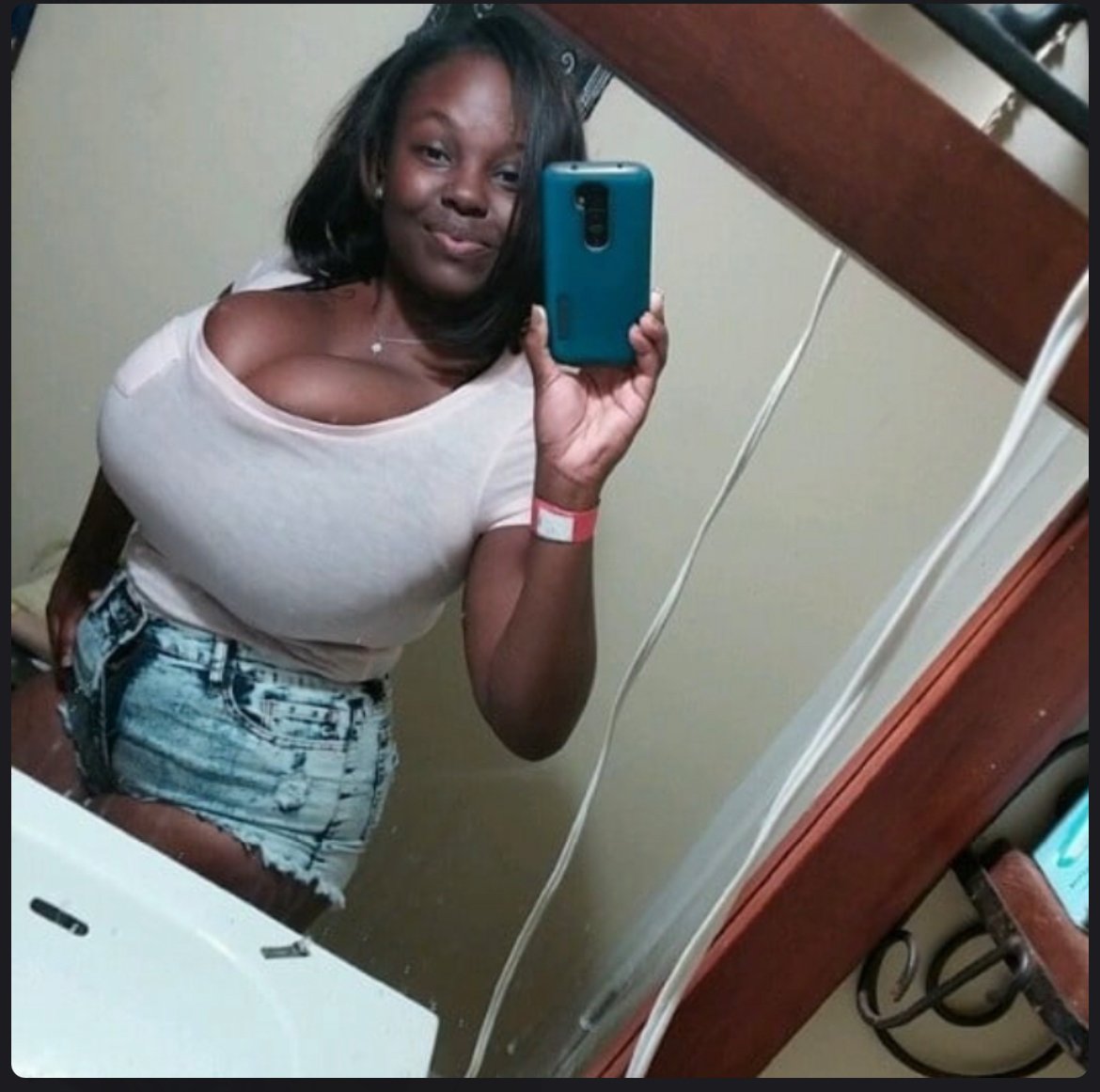 Gigantic Chocolate Titties #SBzpWIRg