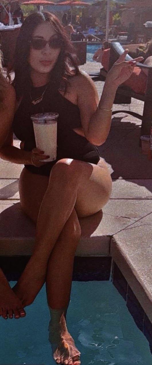 Would you guys nut a fat load on this Latina milf face? #SJerp0Ot